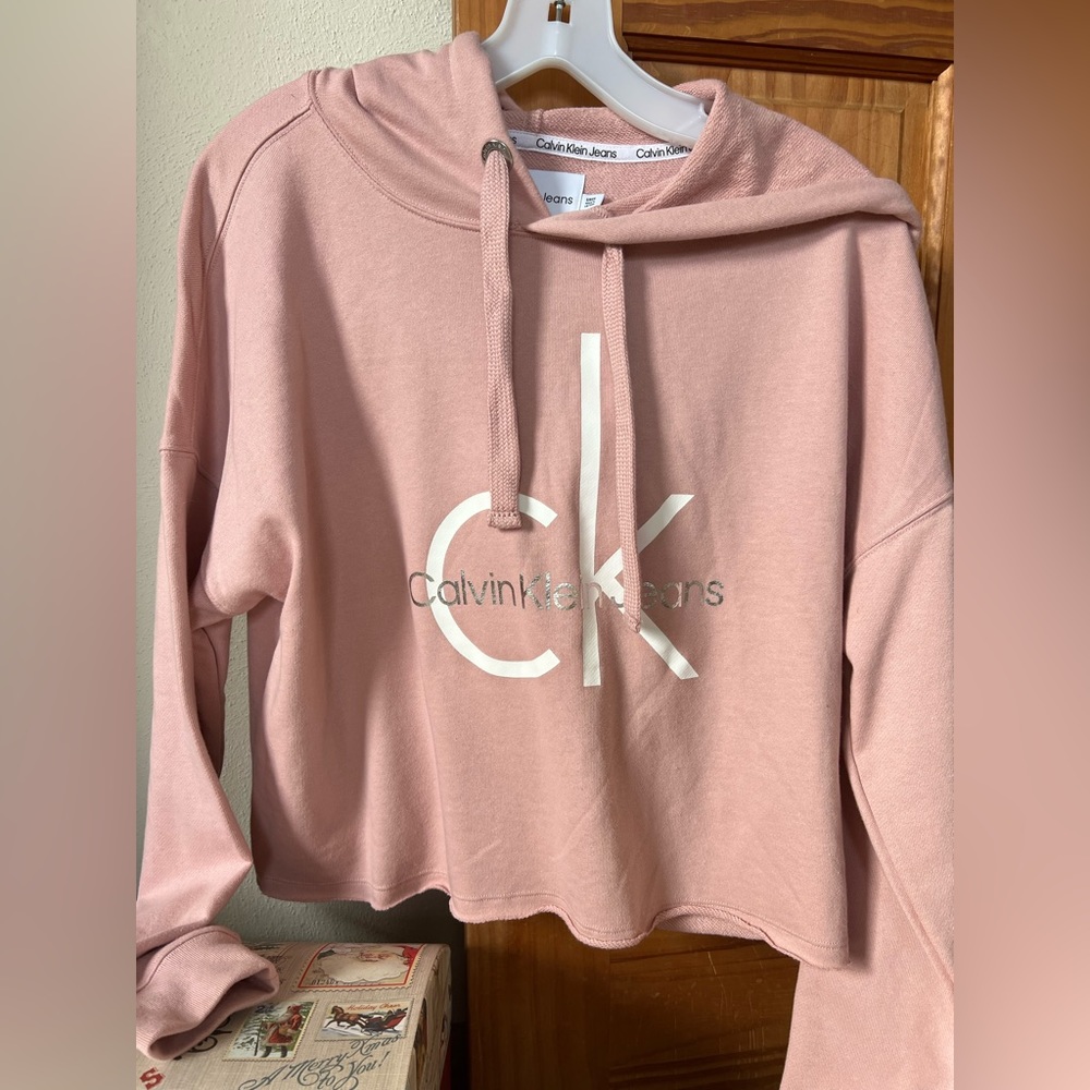 NWT Calvin Klein Sweatshirt Women's White & Silver Logo Crop Hooded Hoodie CKJ